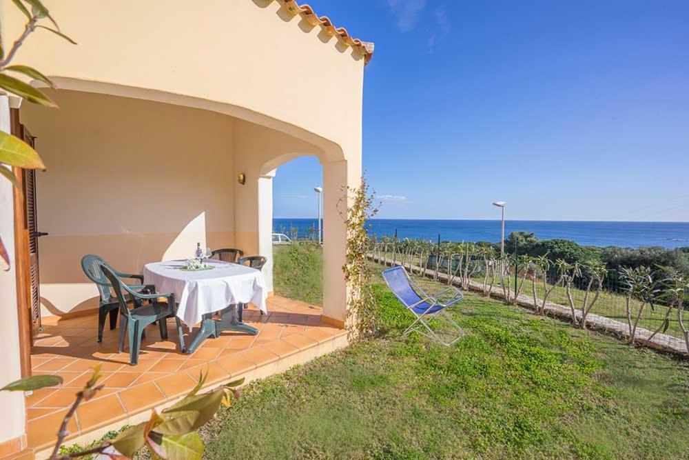 Baia Sant Anna Con Piscina Apartment