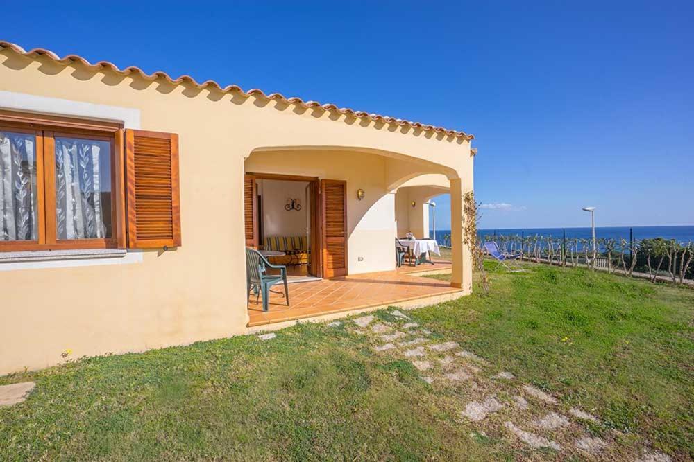 Baia Sant Anna Con Piscina Apartment Tanaunella