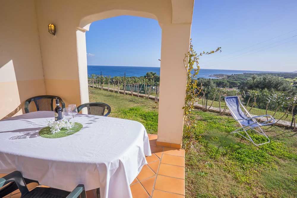 Baia Sant Anna Con Piscina Apartment *