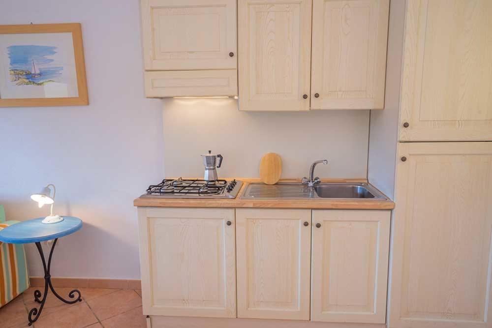 Apartment Baia Sant Anna Con Piscina