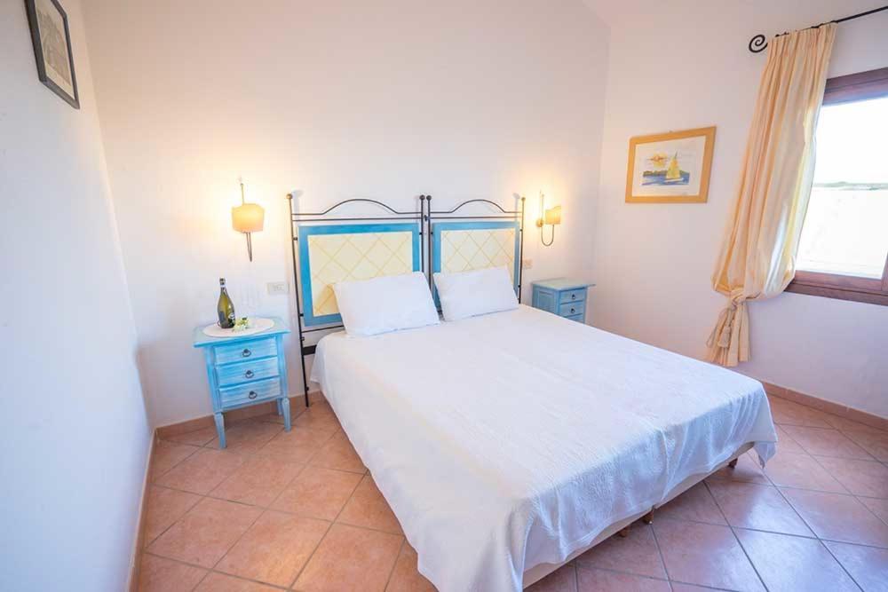 Baia Sant Anna Con Piscina Apartment