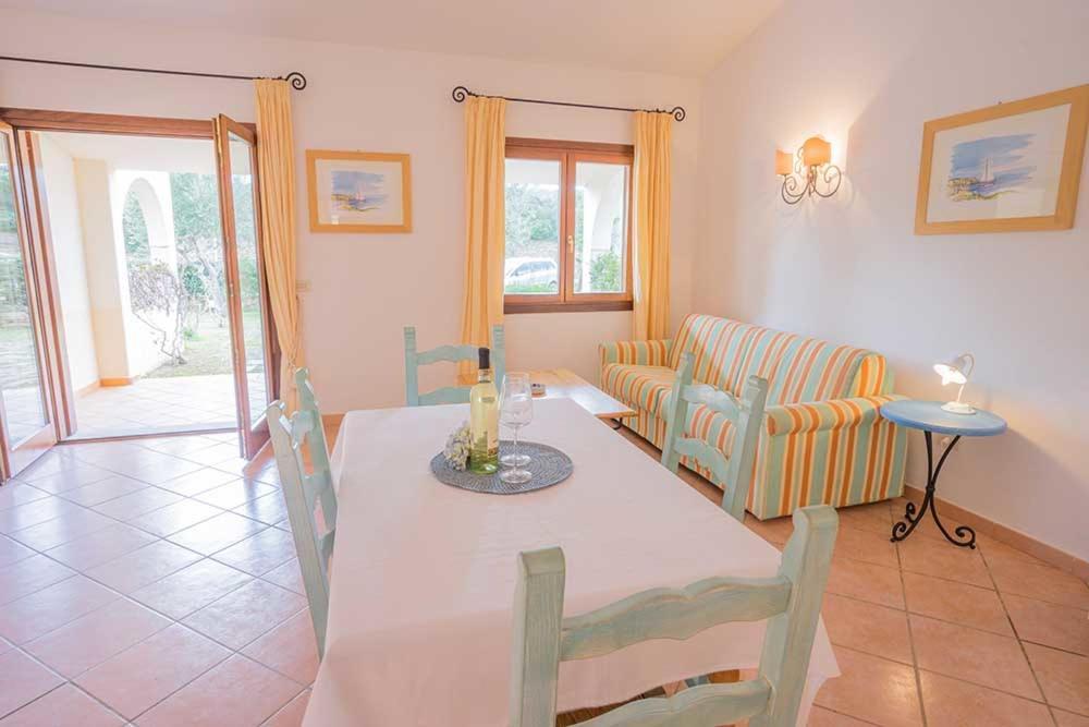 Baia Sant Anna Con Piscina Apartment