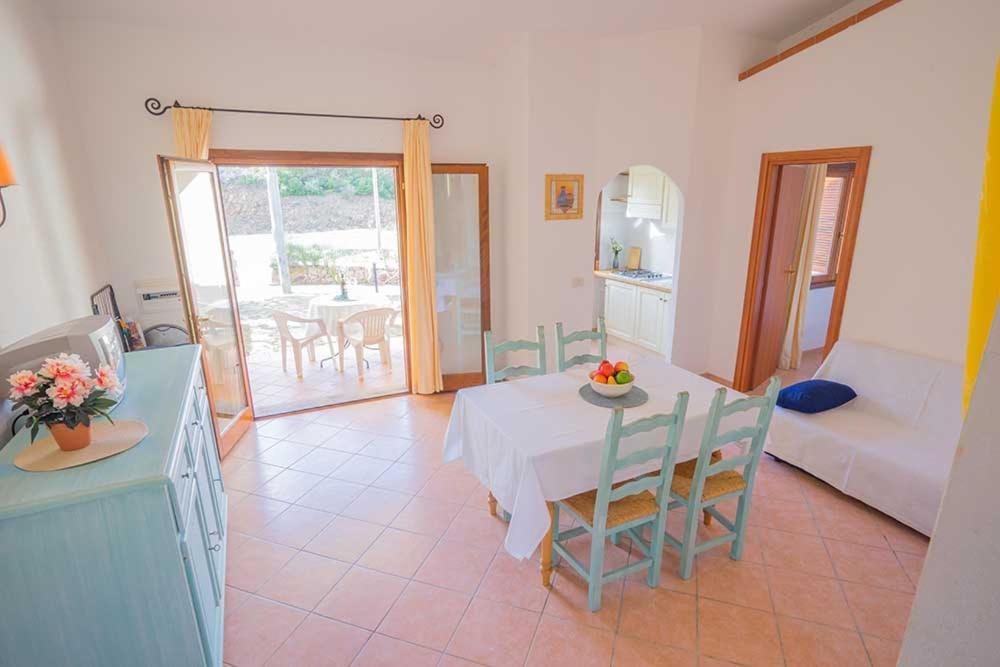 Baia Sant Anna Con Piscina Apartment *