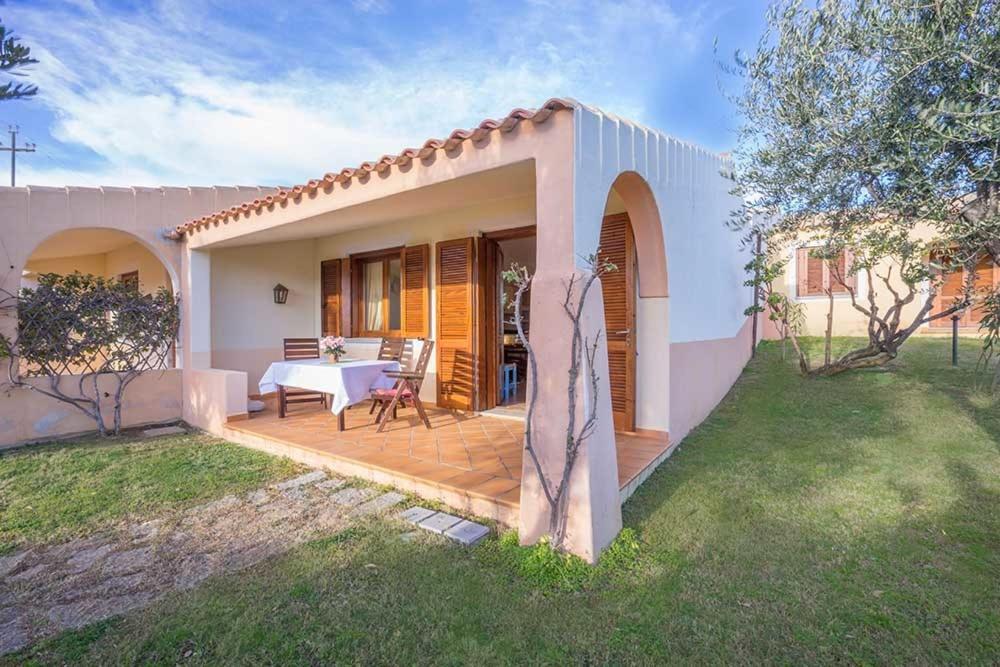 Apartment Baia Sant Anna Con Piscina *