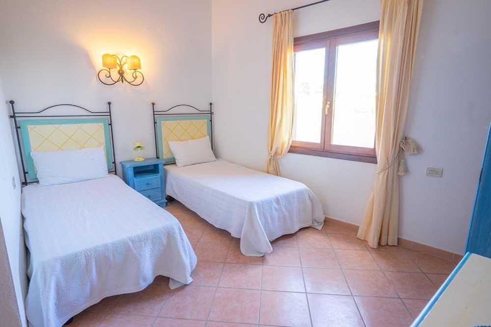 Baia Sant Anna Con Piscina * Tanaunella