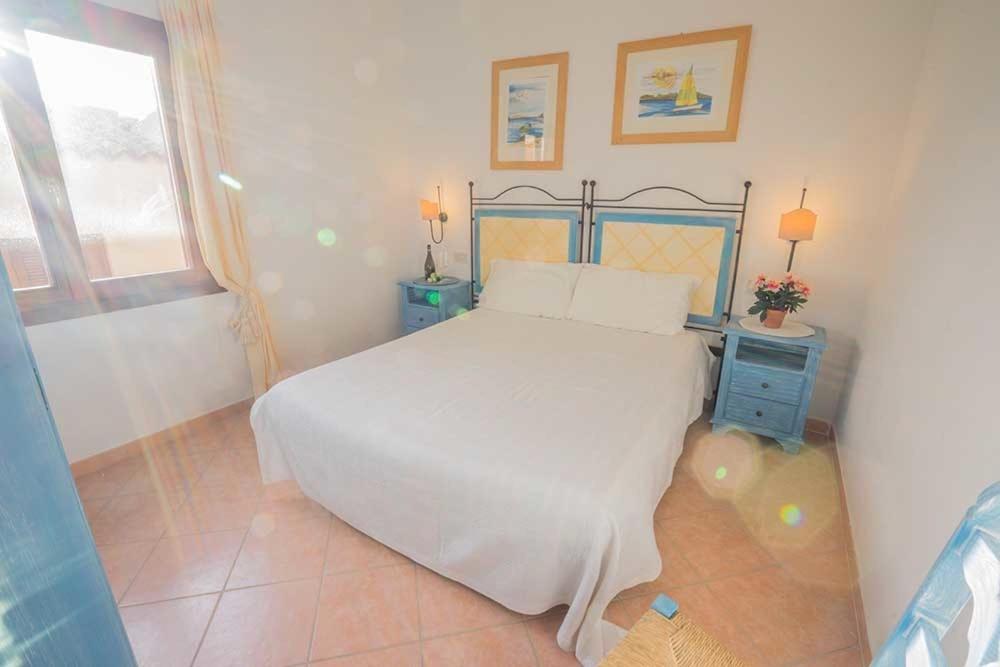 Apartment Baia Sant Anna Con Piscina