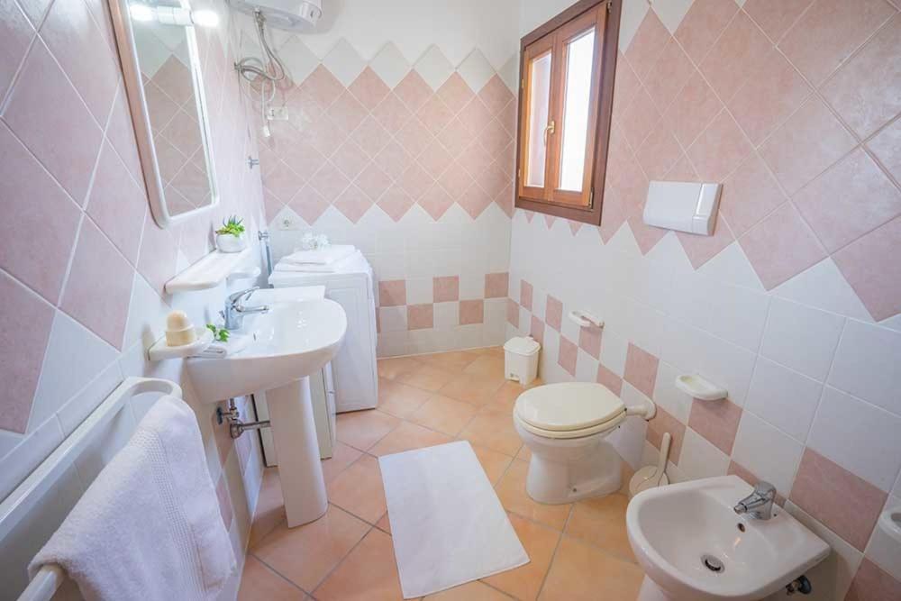 Baia Sant Anna Con Piscina Apartment